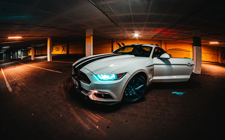 rent a Ford Mustang cars in dubai, Near me